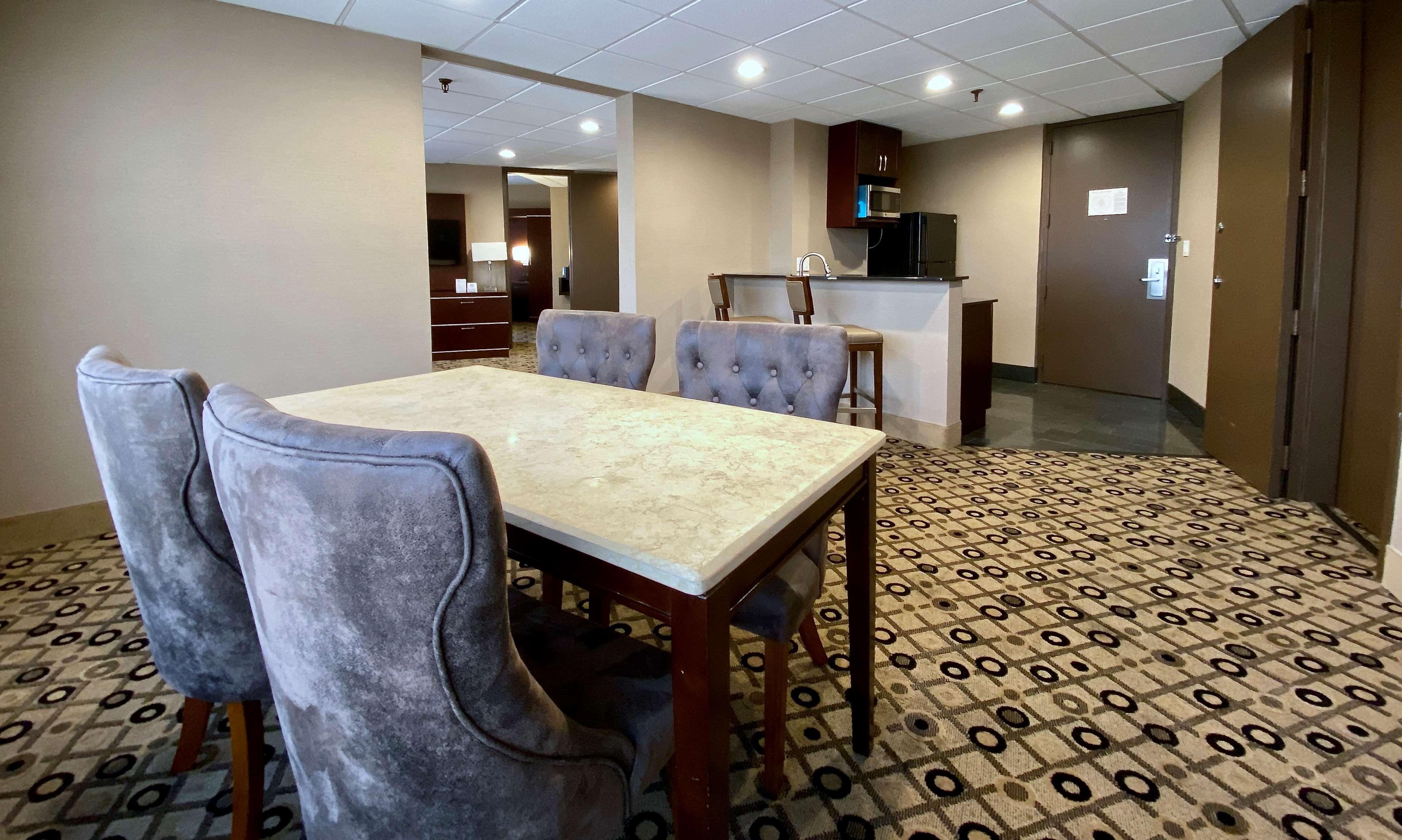 Radisson Hotel Southfield-Detroit エクステリア 写真