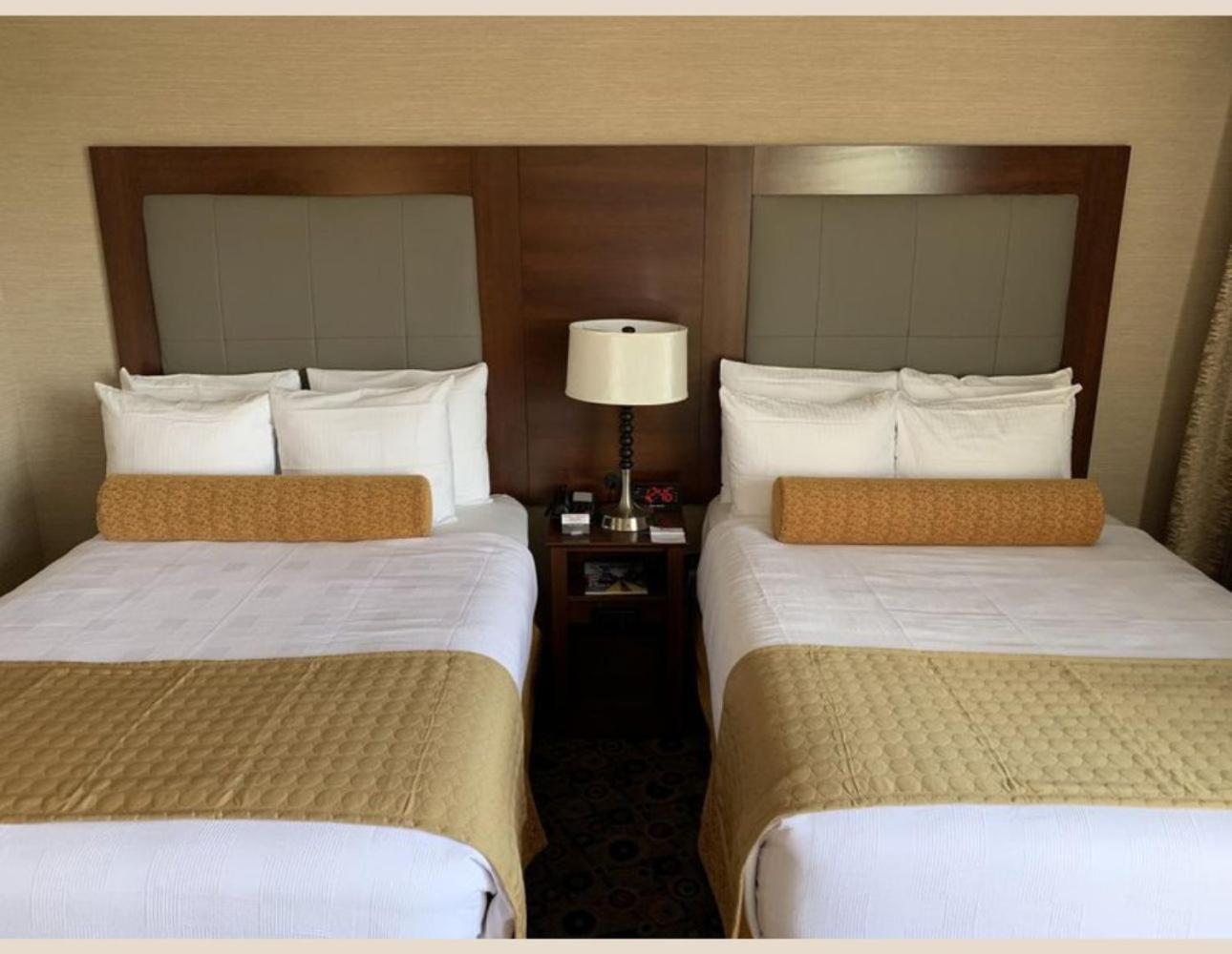 Radisson Hotel Southfield-Detroit エクステリア 写真