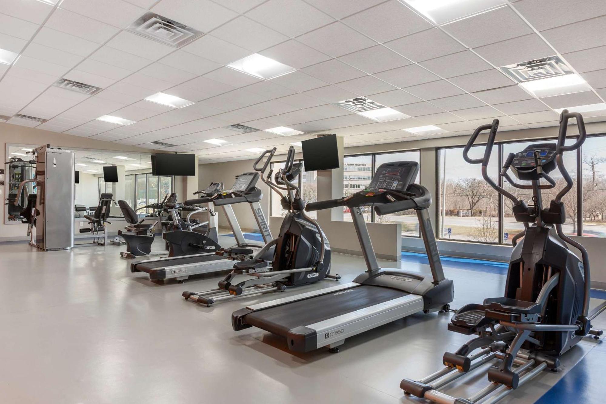 Radisson Hotel Southfield-Detroit エクステリア 写真