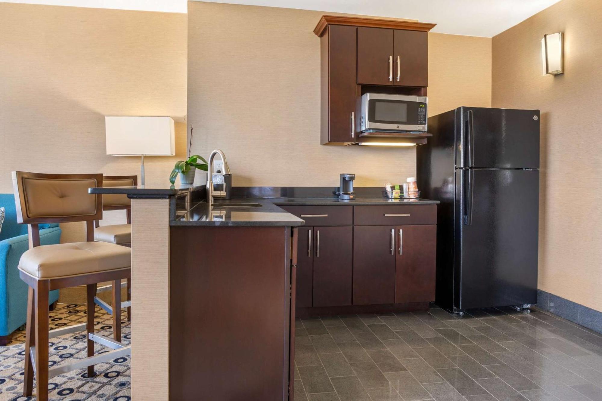 Radisson Hotel Southfield-Detroit エクステリア 写真